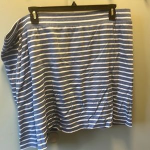 Croft and Barrow 2xl blue and white striped skort